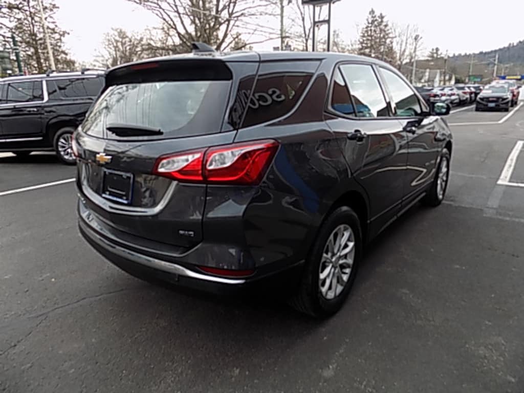 Used 2018 Chevrolet Equinox LS AWD SUV