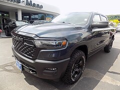 2026 Ram 1500 WARLOCK CREW CAB 4X4 5'7 BOX Pickup