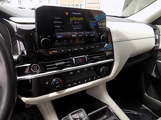 2022 Nissan Pathfinder SL - Photo 11