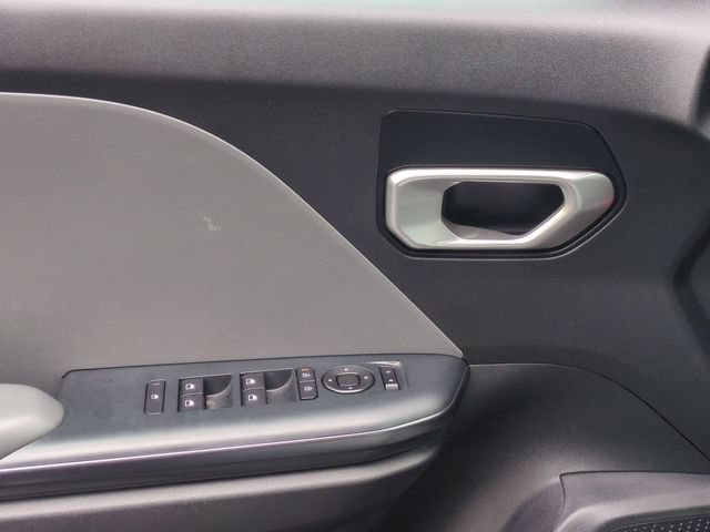 2025 Kia K4 LXS - Photo 12