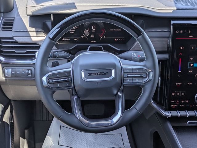2026 GMC Acadia Denali - Photo 15