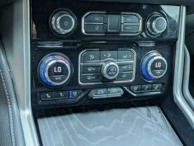 2023 GMC Yukon XL Denali - Photo 26