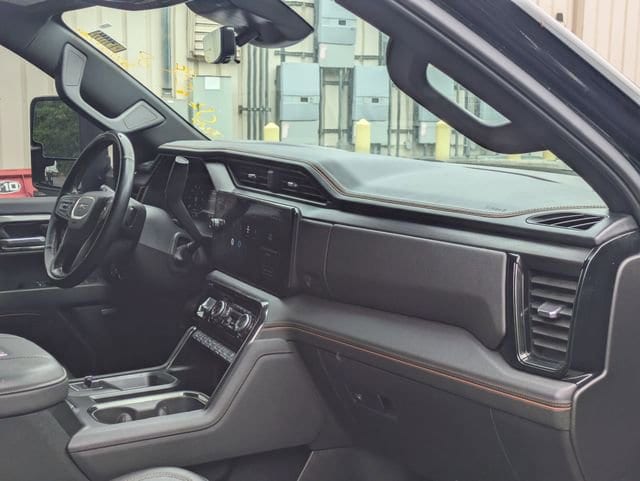 2024 GMC Sierra 2500HD AT4 - Photo 37
