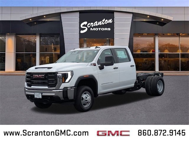 2026 GMC Sierra 3500 Chassis Cab Pro's photo