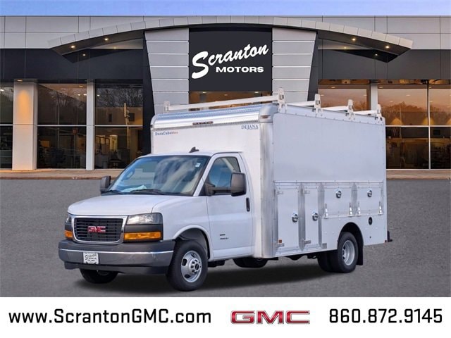 2025 GMC Savana Cutaway Work Van's photo