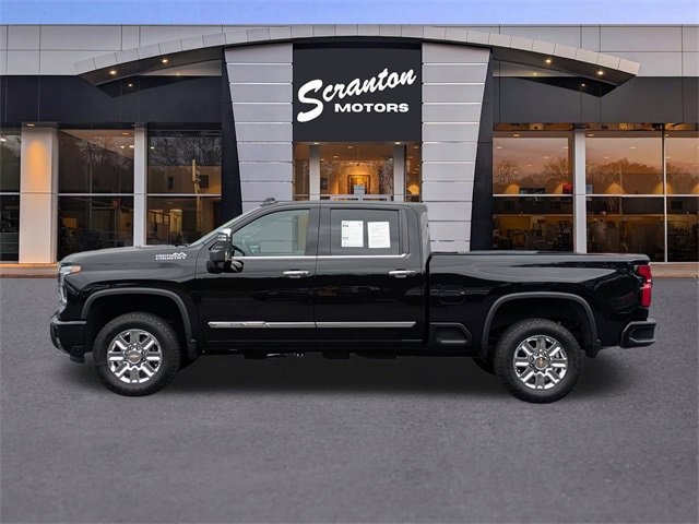 Used 2024 Chevrolet Silverado 3500HD High Country with VIN 2GC4YVEY9R1107782 for sale in Vernon, CT