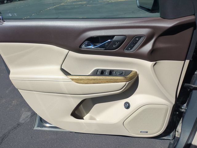2017 GMC Acadia Denali - Photo 11