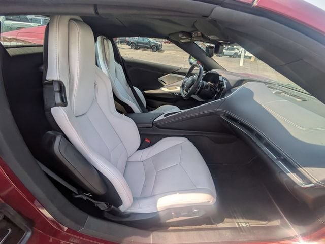 2020 Chevrolet Corvette 2LT - Photo 27