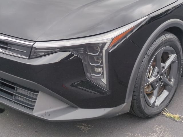 2025 Kia K4 LXS - Photo 9