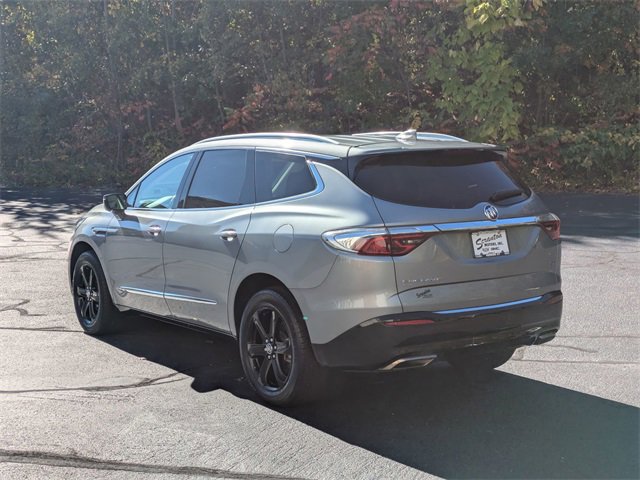 2023 Buick Enclave Essence photo 3
