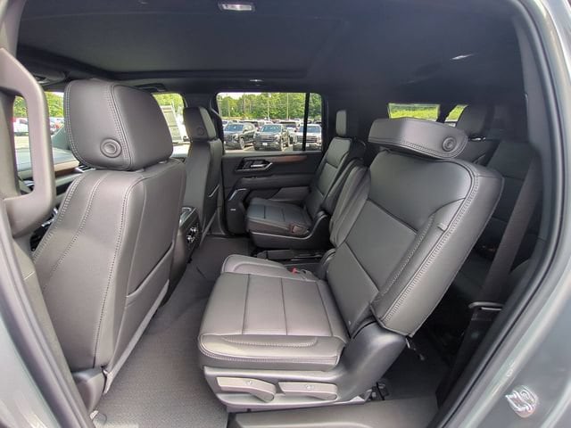 2026 GMC Yukon XL Denali - Photo 29