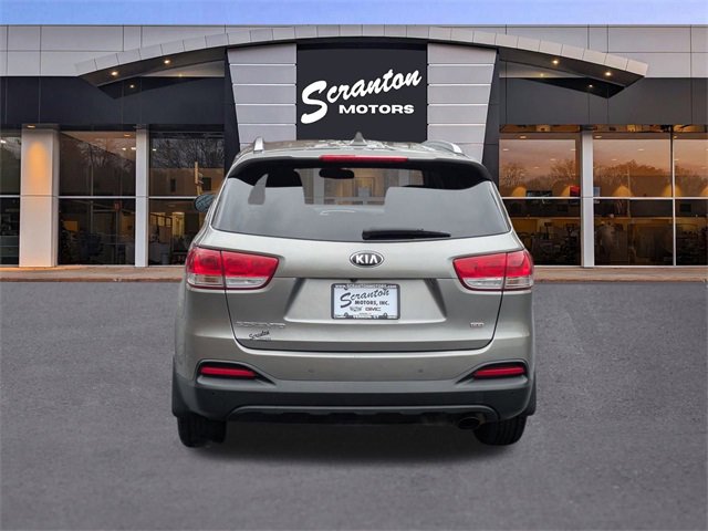 2017 Kia Sorento LX photo 4
