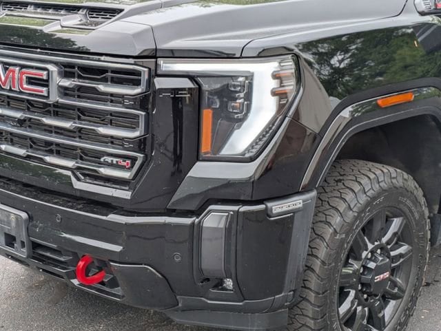 2024 GMC Sierra 2500HD AT4 - Photo 9