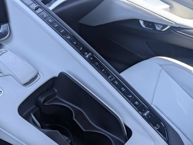 2020 Chevrolet Corvette 2LT - Photo 22