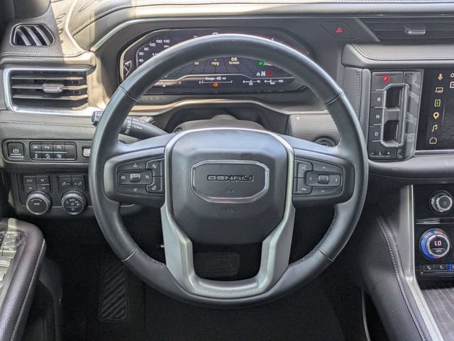 2023 GMC Yukon XL Denali - Photo 17
