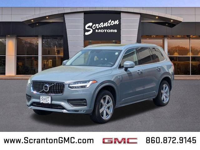 2021 Volvo XC90 T6 Momentum AWD's photo