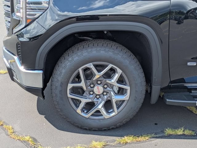 2026 GMC Sierra 1500 SLT - Photo 10