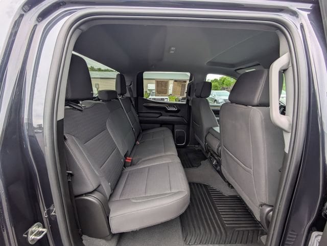 2023 Chevrolet Silverado 1500 LT - Photo 32