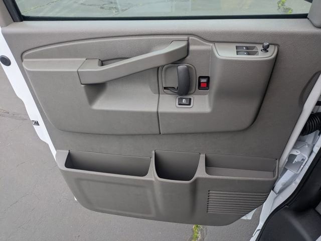 2026 GMC Savana Cargo Work Van - Photo 21