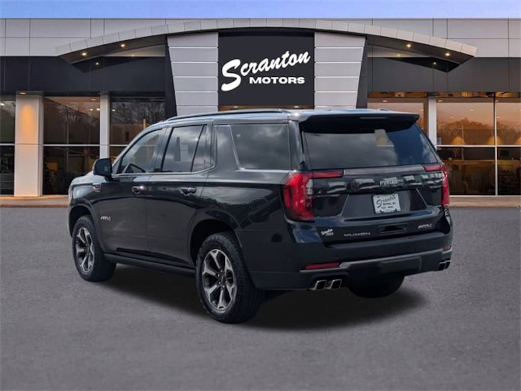 Used 2025 GMC Yukon AT4 Ultimate SUV