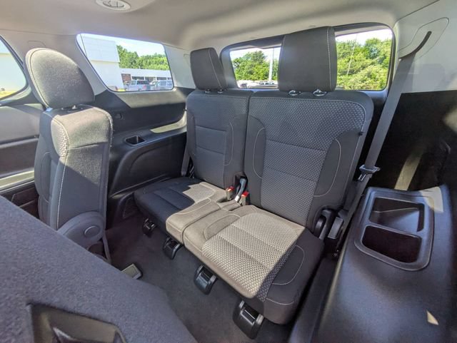 2023 GMC Acadia SLE - Photo 30