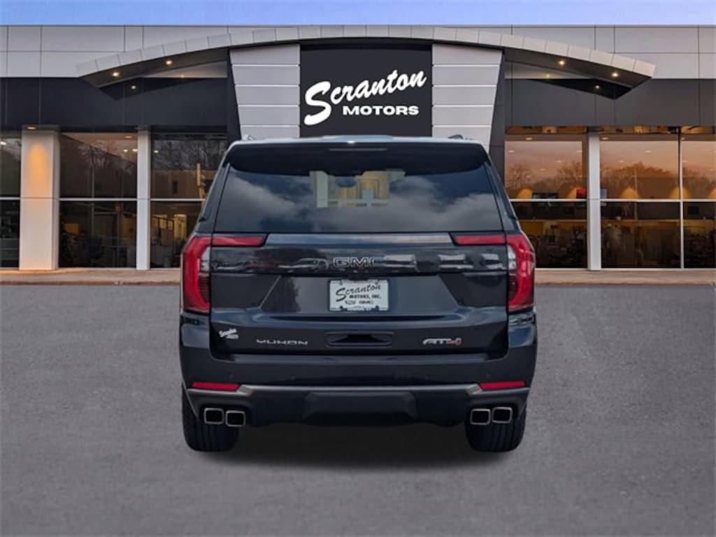 Used 2025 GMC Yukon AT4 Ultimate SUV