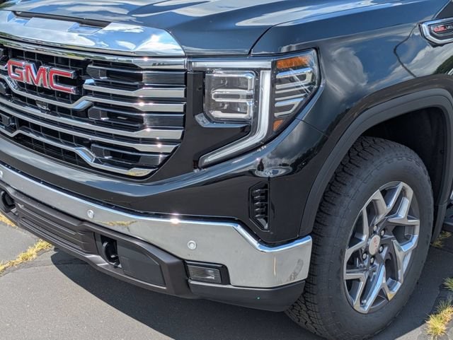 2026 GMC Sierra 1500 SLT - Photo 9