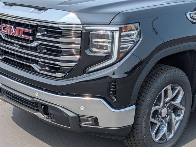 2026 GMC Sierra 1500 SLT - Photo 9
