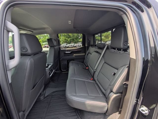 2026 GMC Sierra 1500 SLT - Photo 27
