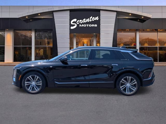 Used 2024 Cadillac LYRIQ Luxury 1 with VIN 1GYKPPRLXRZ130879 for sale in Vernon, CT