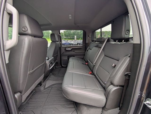 2025 GMC Sierra 2500HD SLT - Photo 28