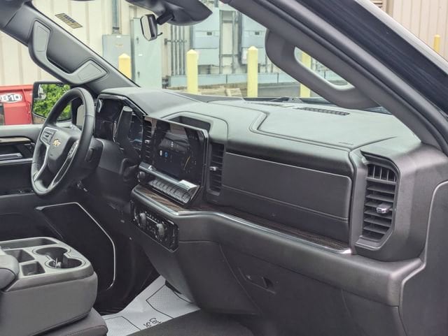 2024 Chevrolet Silverado 1500 LT - Photo 35