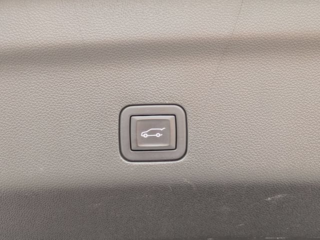 2023 GMC Yukon XL Denali - Photo 38