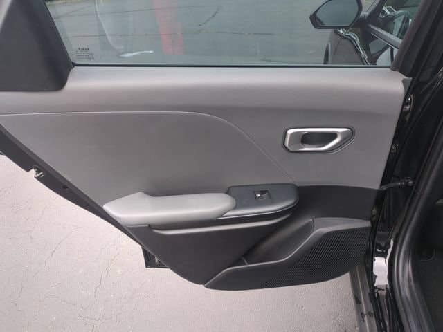 2025 Kia K4 LXS - Photo 27