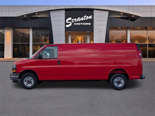 2025 Gmc Savana 3500 Cargo photo 2