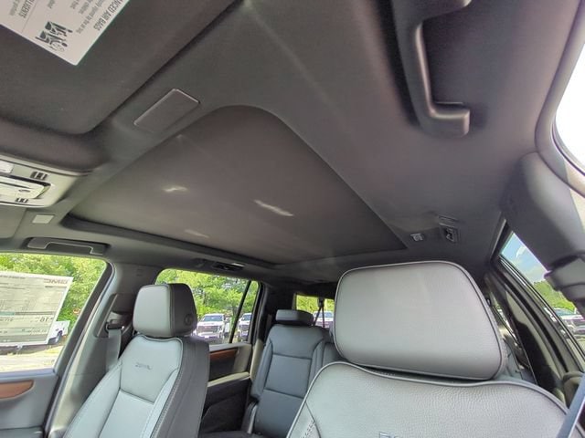 2026 GMC Yukon XL Denali - Photo 27
