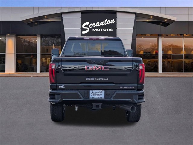 2026 Gmc Sierra 2500 HD Denali photo 2