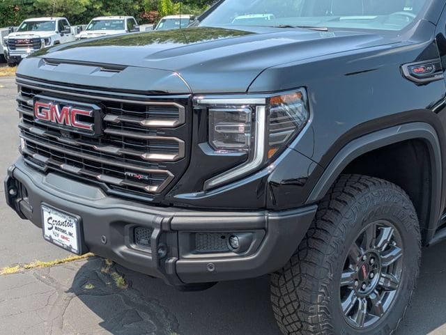 2026 GMC Sierra 1500 AT4X - Photo 9