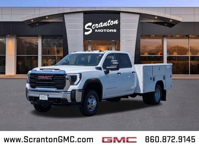 2026 GMC Sierra 4WD Crew Cab Standard Box Pro's photo