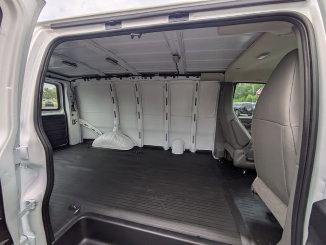 2026 GMC Savana Cargo Work Van - Photo 29