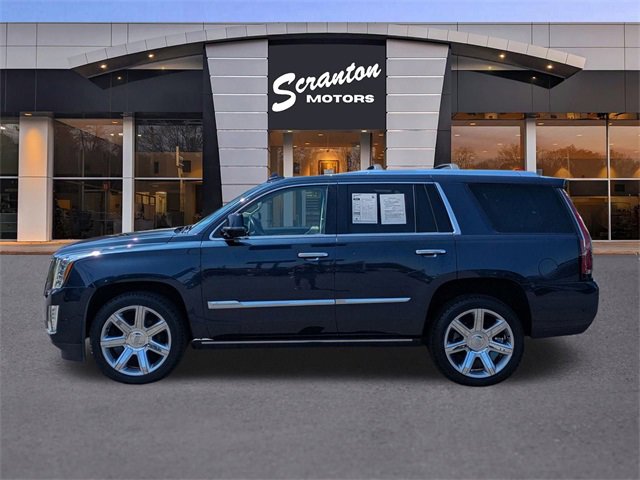 Used 2020 Cadillac Escalade Premium Luxury with VIN 1GYS4CKJ1LR233335 for sale in Vernon, CT
