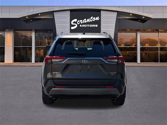 2019 Toyota RAV4 Limited photo 4