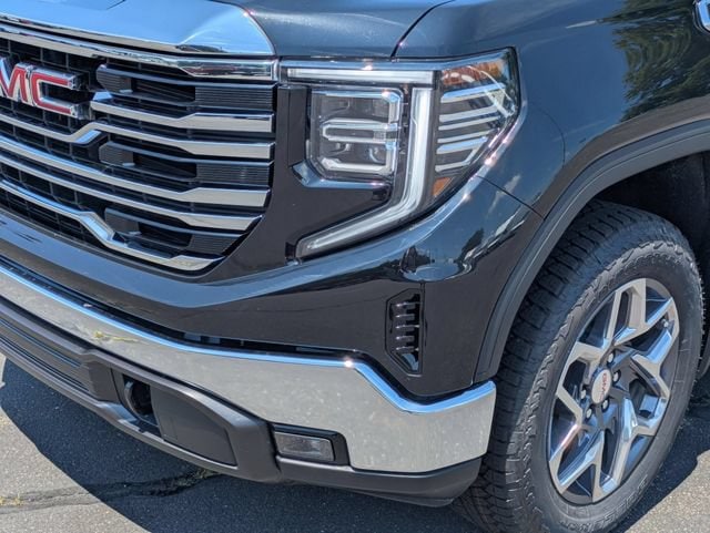 2026 GMC Sierra 1500 SLT - Photo 9