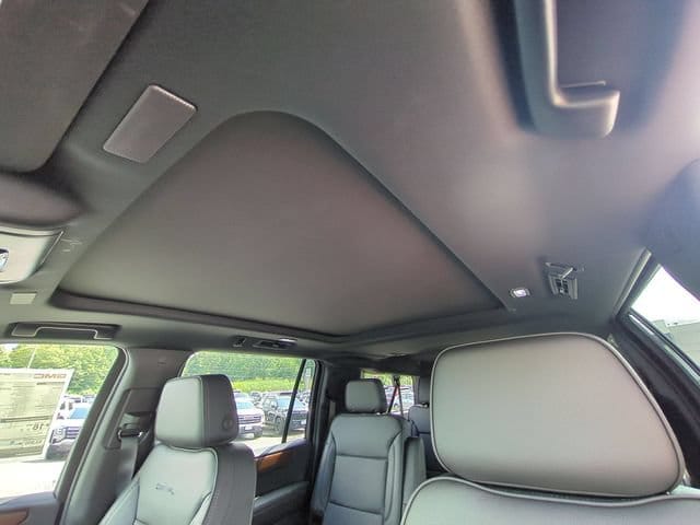 2026 GMC Yukon XL Denali - Photo 27