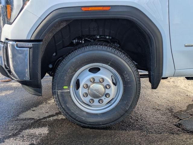 2026 GMC Sierra 3500HD Pro - Photo 10