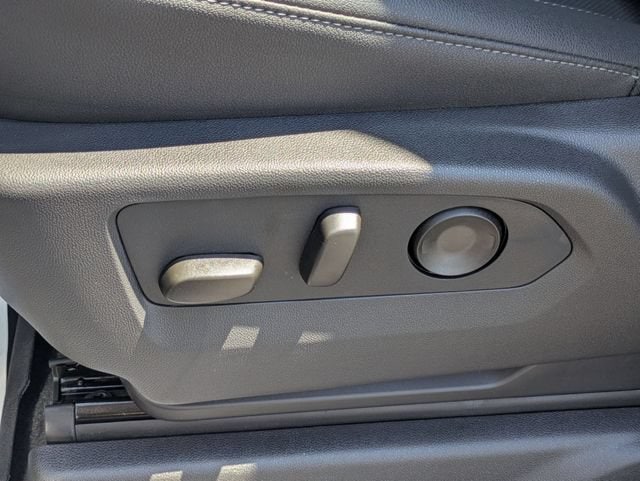 2026 GMC Sierra 1500 SLT - Photo 26