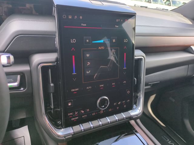 2026 GMC Yukon XL Denali - Photo 23