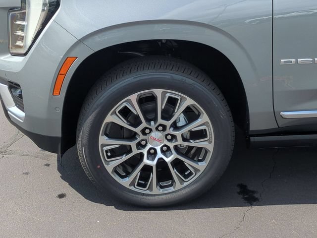 2026 GMC Yukon XL Denali - Photo 10