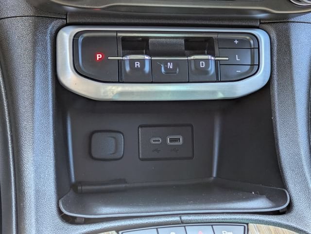 2023 GMC Acadia SLE - Photo 25