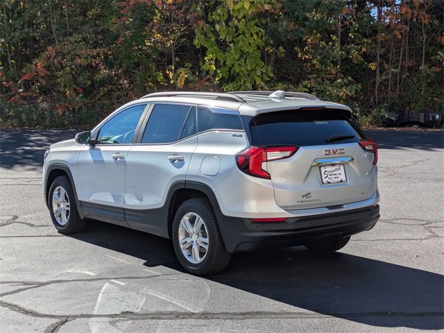 2022 Gmc Terrain SLE photo 2